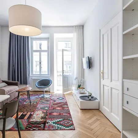 Cooper L Laurenz Apartamento *