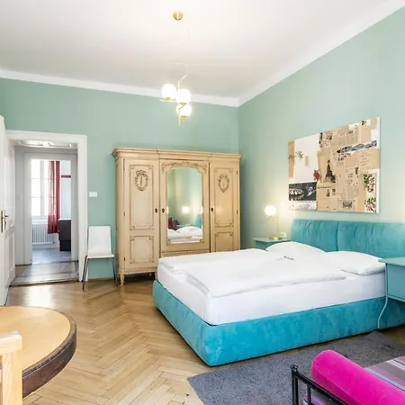 Cooper L Laurenz Apartamento