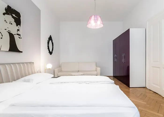 Cooper L Laurenz Lägenhet Bolzano