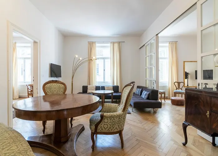 Cooper L Laurenz Lägenhet